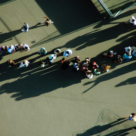 FILA POR FALTA DE FUNCIONÁRIOS GERA CUSTO BILIONÁRIO AO INSS